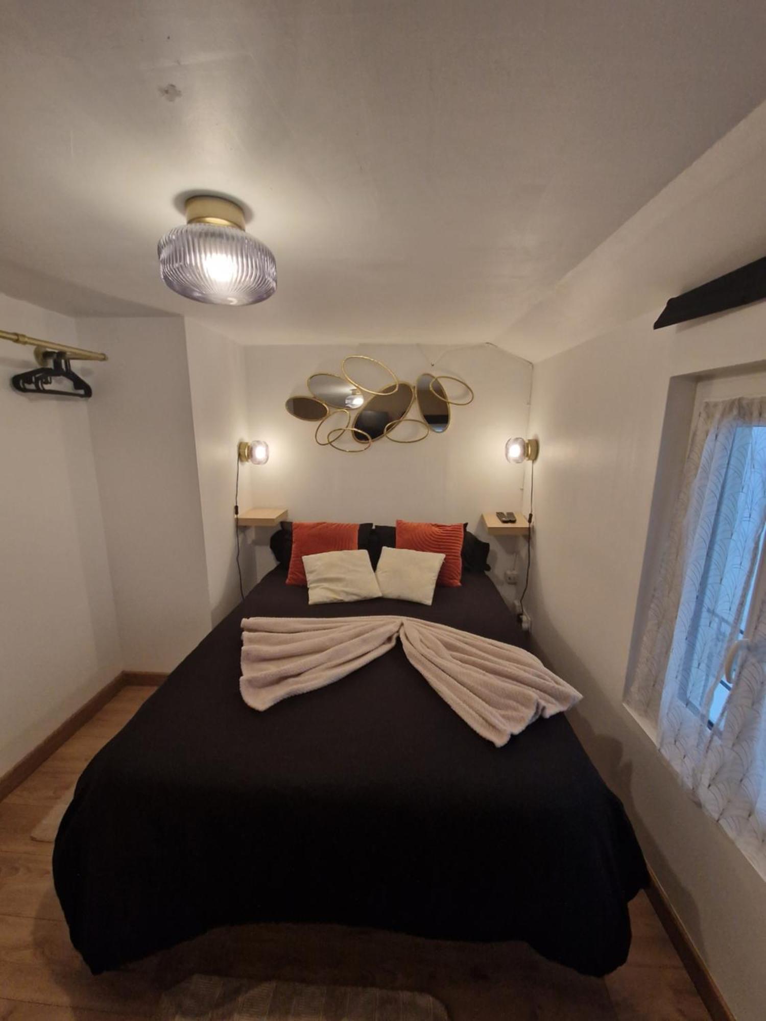 Le Petit Triplex Des Carmelites -Coeur Historique Apartment รูออง ภายนอก รูปภาพ