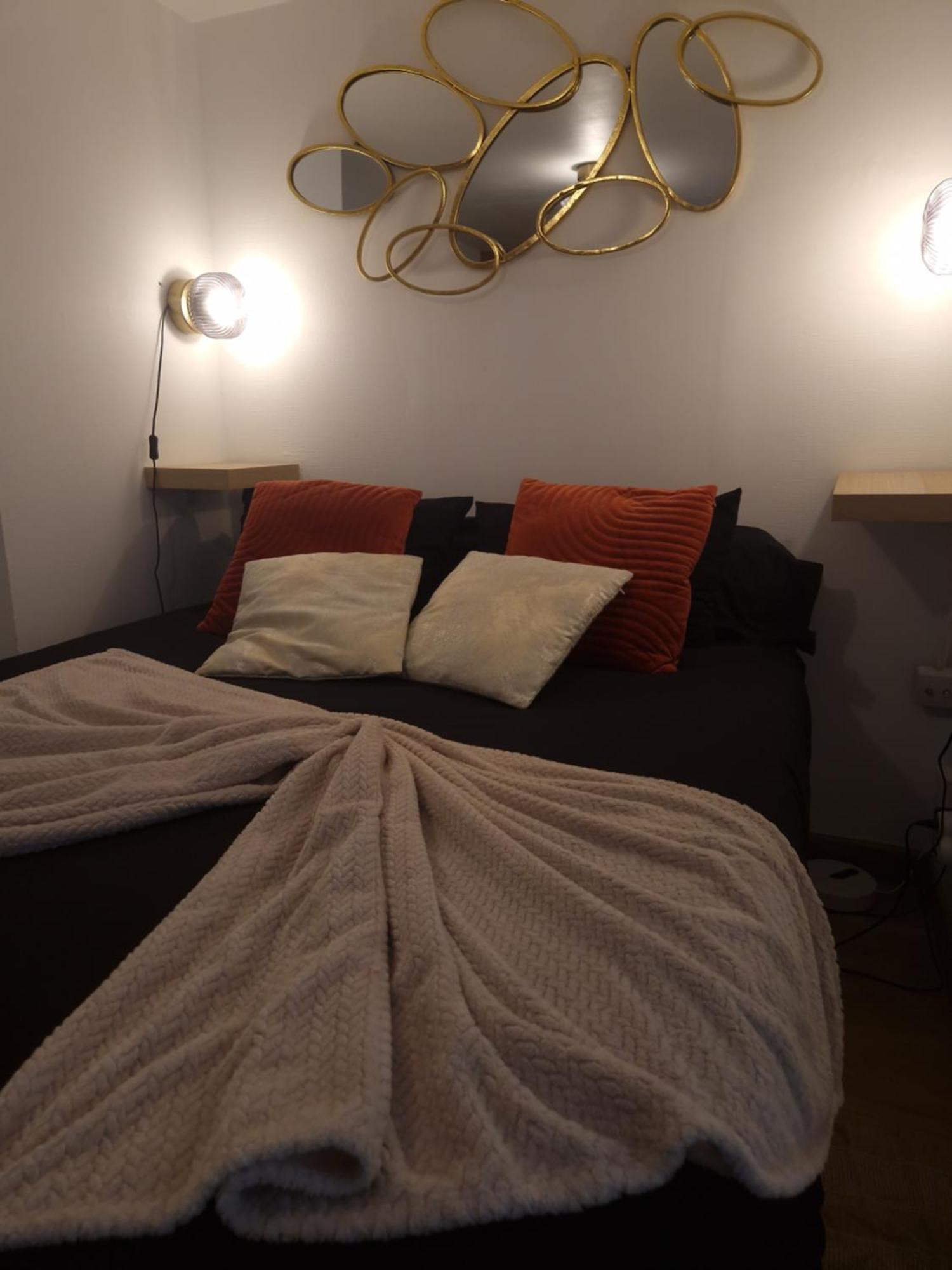 Le Petit Triplex Des Carmelites -Coeur Historique Apartment รูออง ภายนอก รูปภาพ
